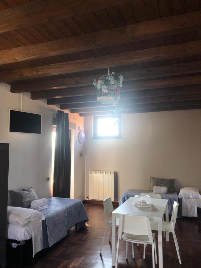 Bed and Breakfast Attico By Marconi 11 Besozzo Exterior foto
